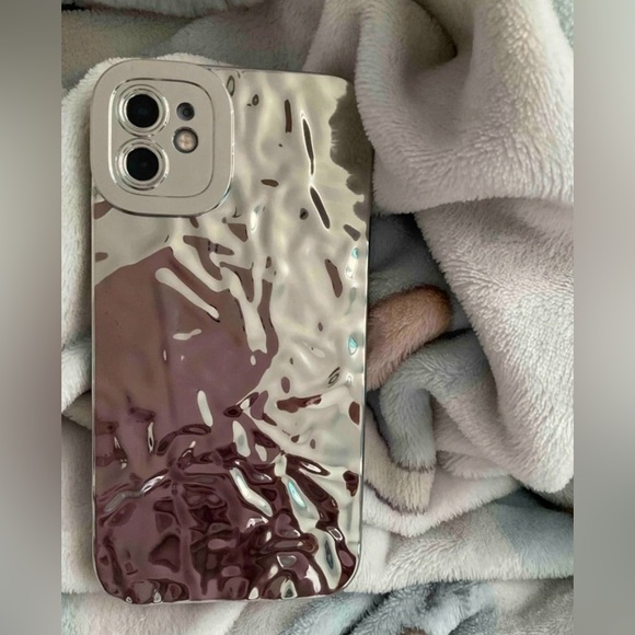 Silver Textured Plating iPhone Case - Picture 4 of 4